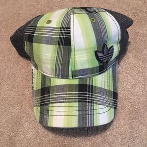 Adidas Trucker hat